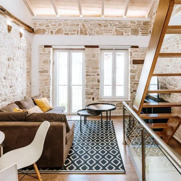Alkyoni Samos Maisonette，位于Mytilinioí的酒店