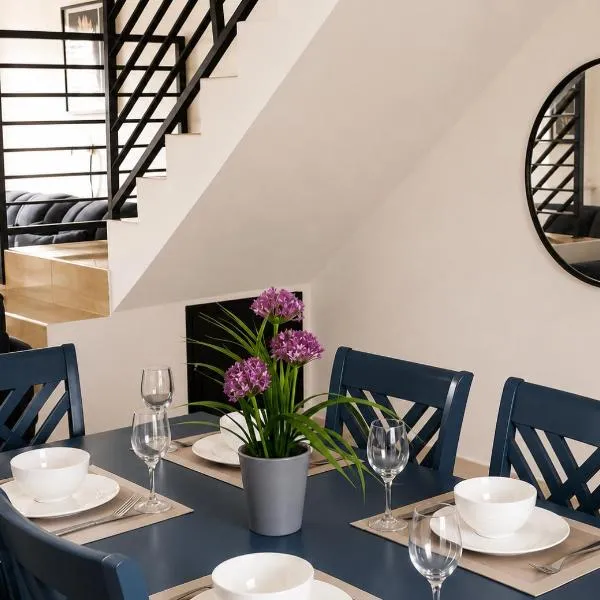 Glenmuir La Ville - Gated Com May Pen，位于May Pen的酒店