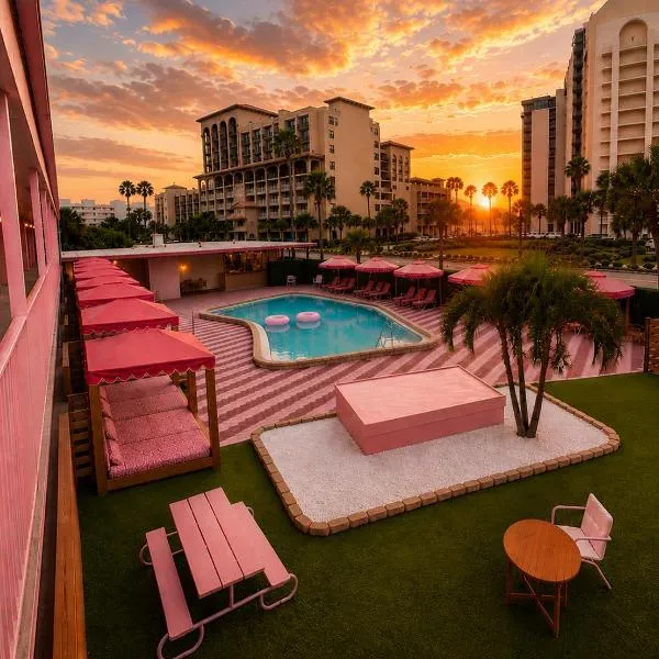 Abode Beach House，位于克利尔沃特的酒店