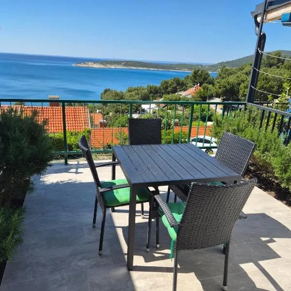 Sunset Zaglav Apartment，位于马丁斯契卡的酒店