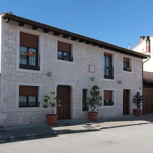 Apartamentos Turísticos los Abuelos，位于Santibáñez de Valcorba的酒店