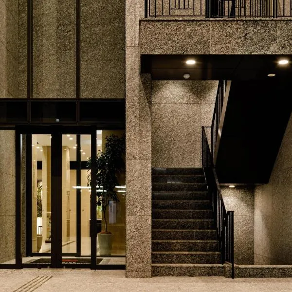 HOTEL GEOMETIQ Osaka Umeda, an Ascend Collection Hotel,位于大阪的酒店