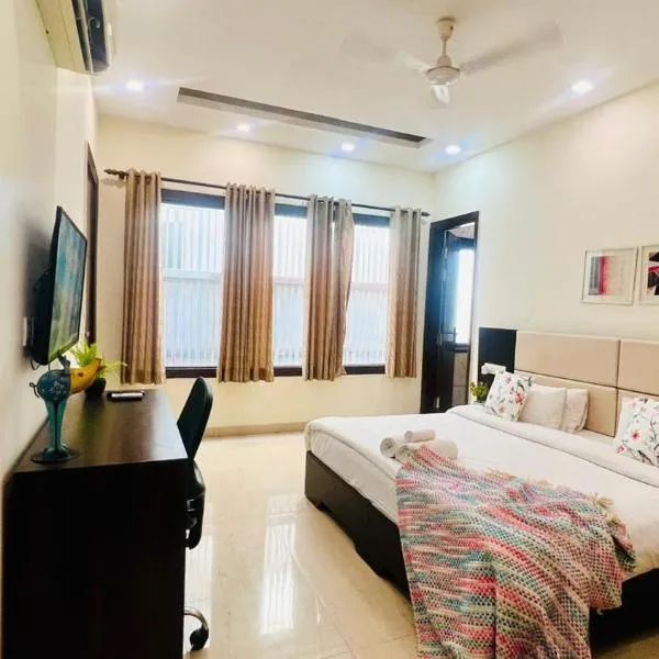 Olive Service Apartments - DLF Cyber City,位于古尔冈的酒店