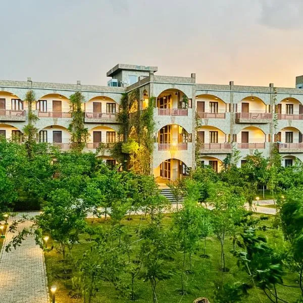 ISKCON Govardhan Retreat Center，位于Govardhan的酒店