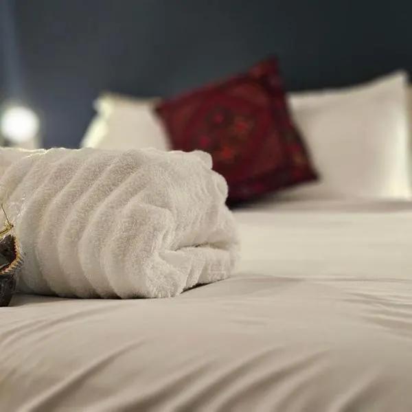 Hibiscus Suite - Private Studio Apartment in Rhinebeck Village，位于莱茵贝克的酒店