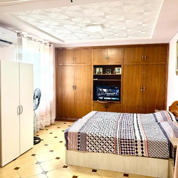 Casa Carlos de Novelda，位于诺韦尔达的酒店