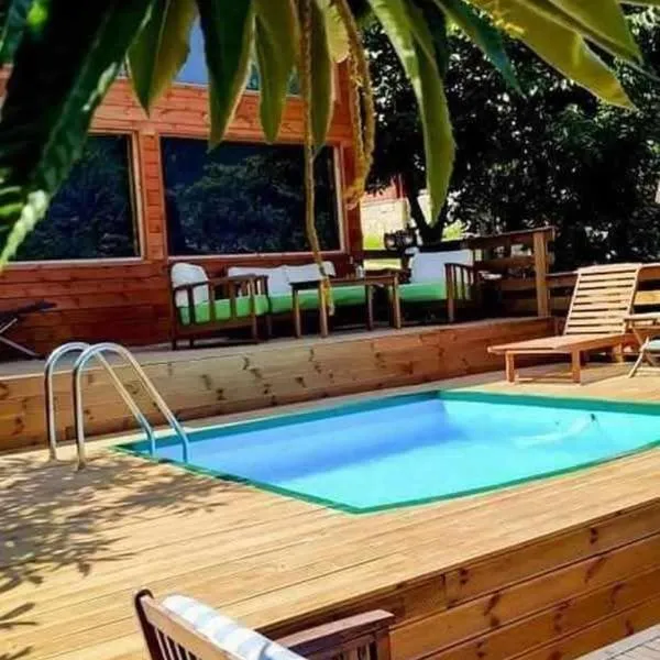 Kedra Village Retreats - Mountain Escape，位于Kédra的酒店