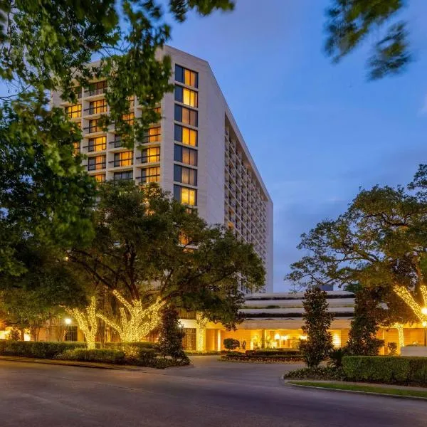 Houston Grand Hotel - River Oaks,位于休斯顿的酒店