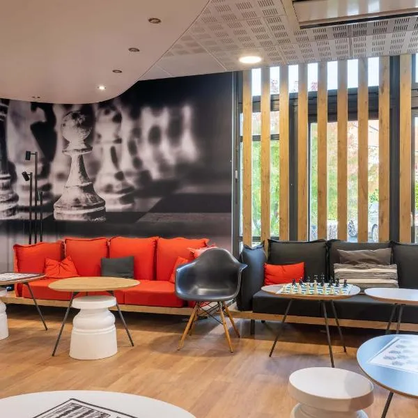 B&B HOTEL Lyon Eurexpo Bron，位于布隆的酒店