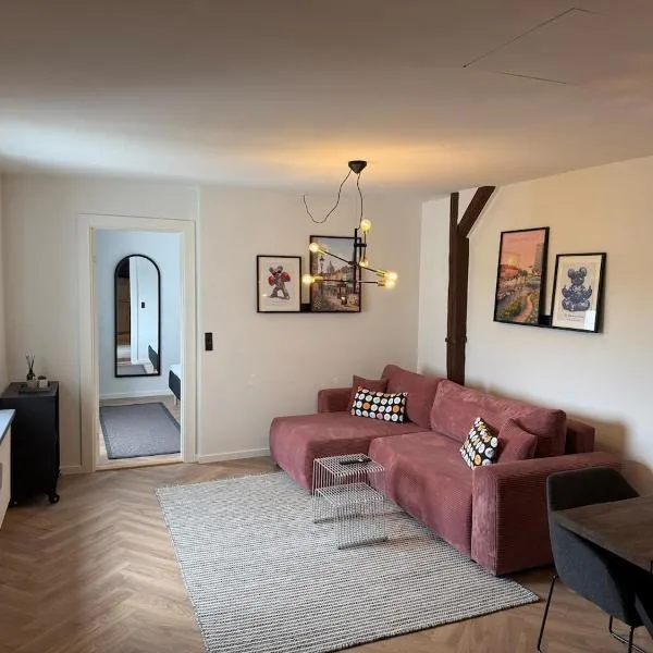 Fully renovated apartment in the middle of Sønderborg city center，位于森讷堡的酒店
