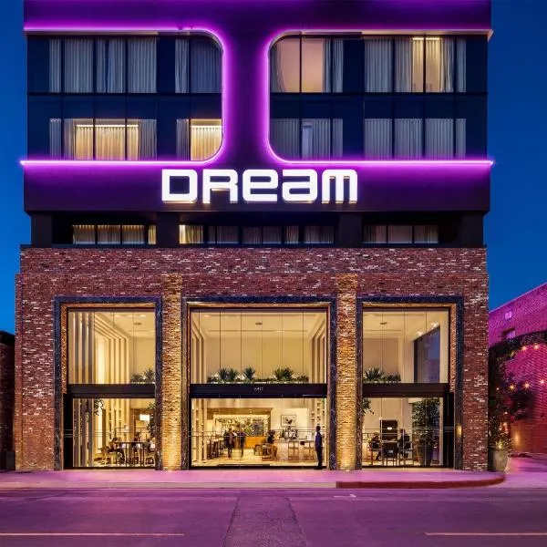 Dream Hollywood, by Hyatt,位于洛杉矶的酒店