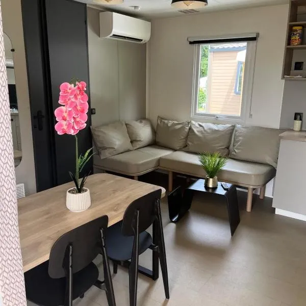 Camping des Maurois,位于Grisy-les-Plâtres的酒店