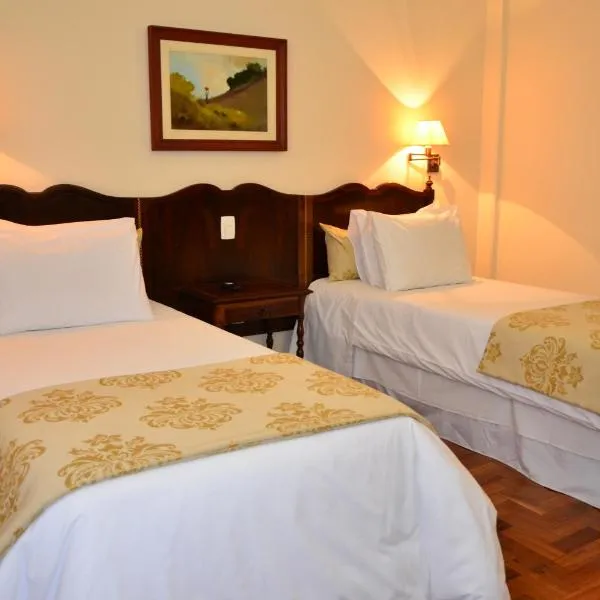 Hotel Glória Resort & Convention，位于卡尚布的酒店