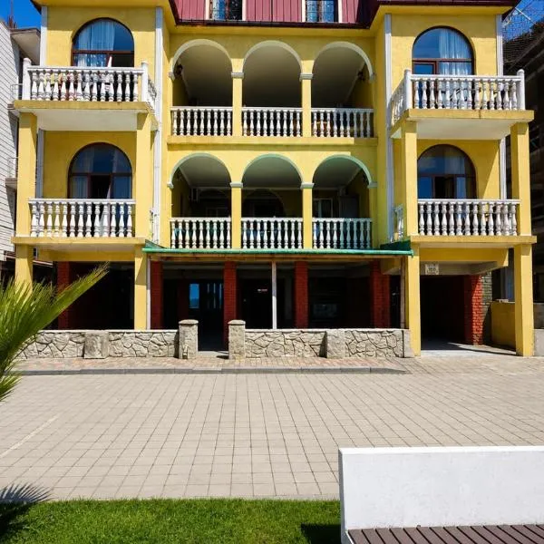 Sunny Beach Hotel,位于科布列季的酒店