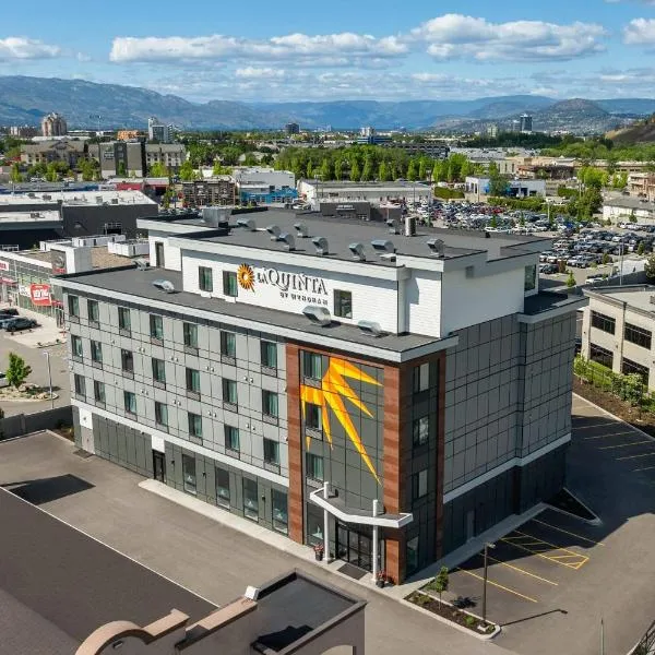 La Quinta Inn & Suites by Wyndham Kelowna BC，位于基洛纳的酒店