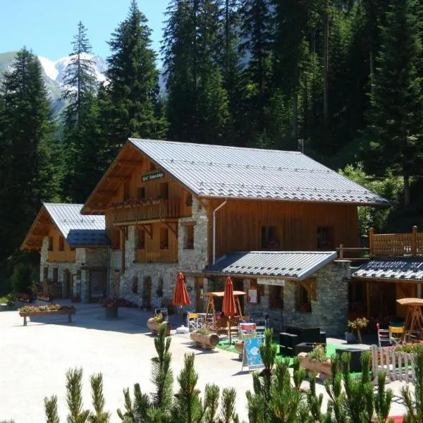 Epicéa Lodge Hôtel et Camping，位于普拉洛尼昂拉瓦努瓦斯的酒店