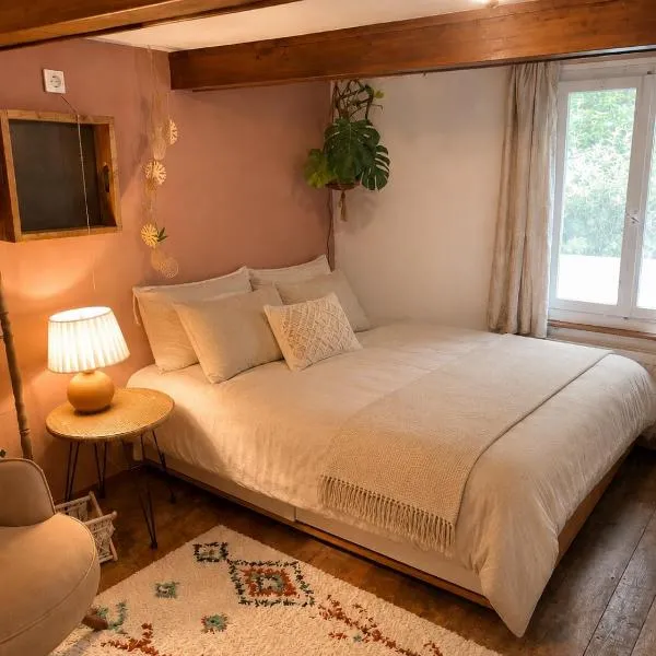 Cozy Room in an old Farmhouse near Vaduz，位于塞沃伦的酒店