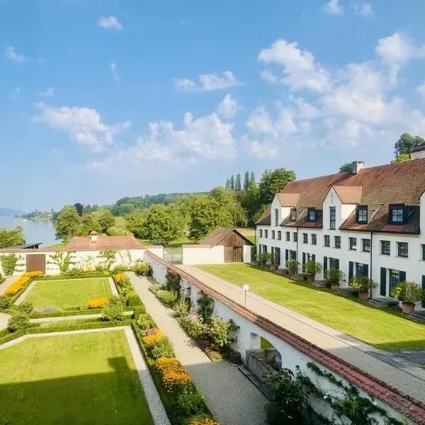 Bodensee-Schloss Maurach，位于乌尔丁根-米赫尔霍芬的酒店