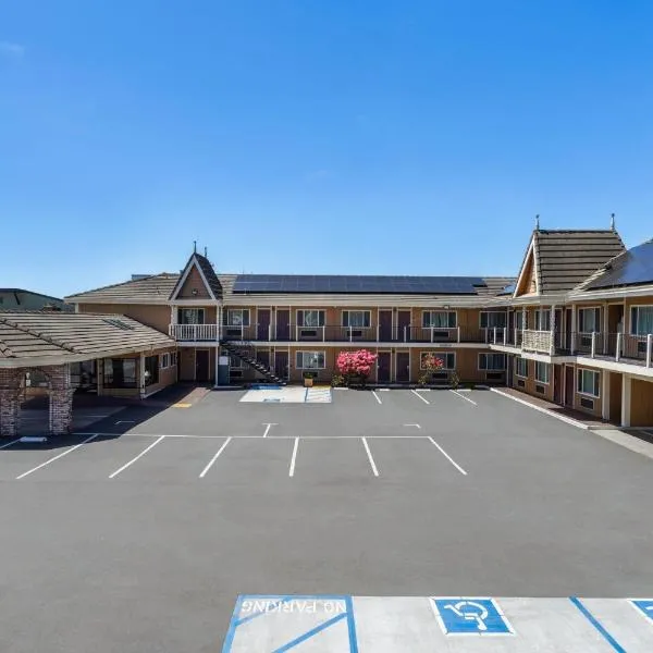 Ramada Bayside Inn & Suites Eureka，位于尤里卡的酒店
