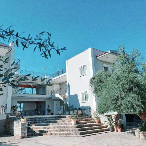 Areti & Maria Apartments，位于伊西翁的酒店