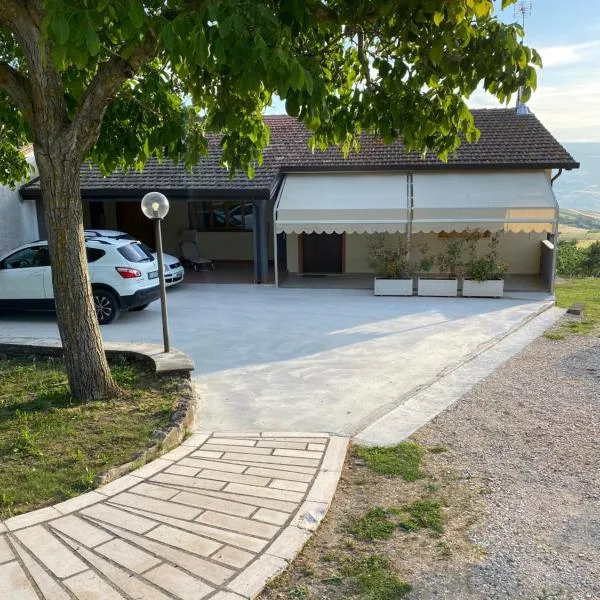 Bed and Breakfast "POGGIO MARANO"，位于San Bartolomeo in Galdo的酒店