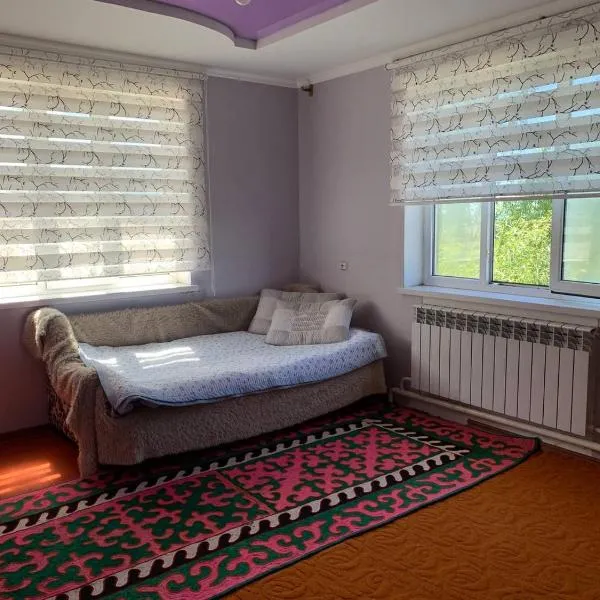 Cozy Family Guest House Barskoon，位于Barskoon的酒店
