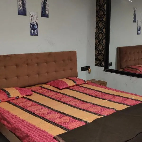 Shree Hariraj Guest House，位于瓦皮的酒店