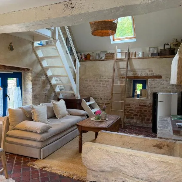 Little Blue Cottage cocon cosy proche des plages，位于Cricqueville-en-Bessin的酒店