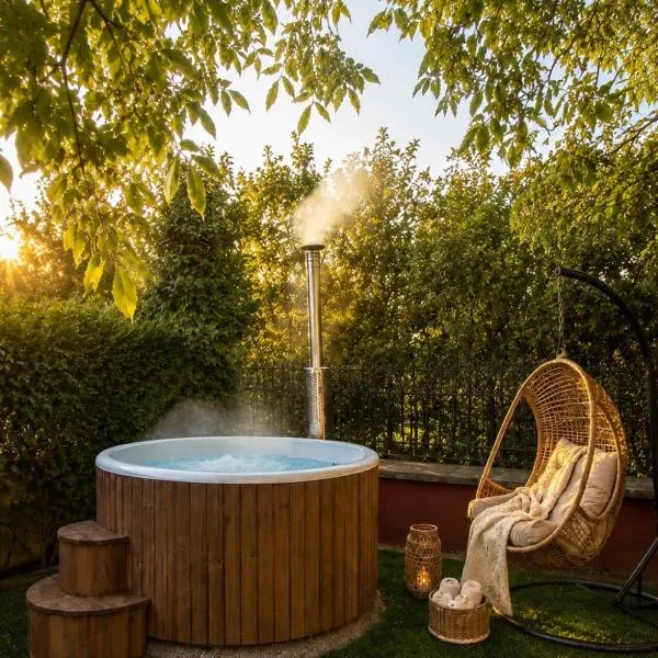 CAL QuEROL Llac, Villa con jacuzzi y jardín en Puigcerdà centro，位于普奇塞达的酒店