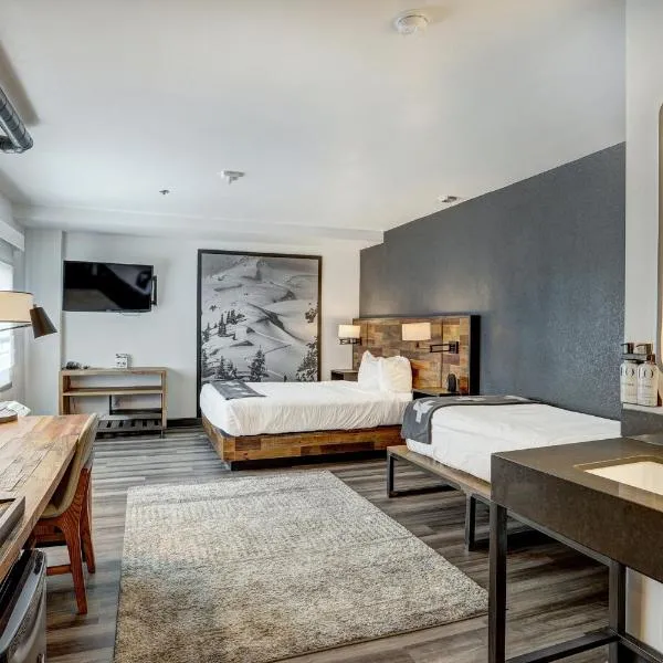 Gravity Haus Breckenridge，位于布雷肯里奇的酒店
