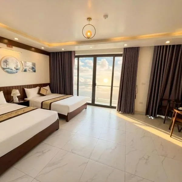 Khách Sạn Moonlight FLC Sầm Sơn，位于岑山的酒店