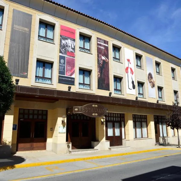 Hotel Maher，位于Grávalos的酒店