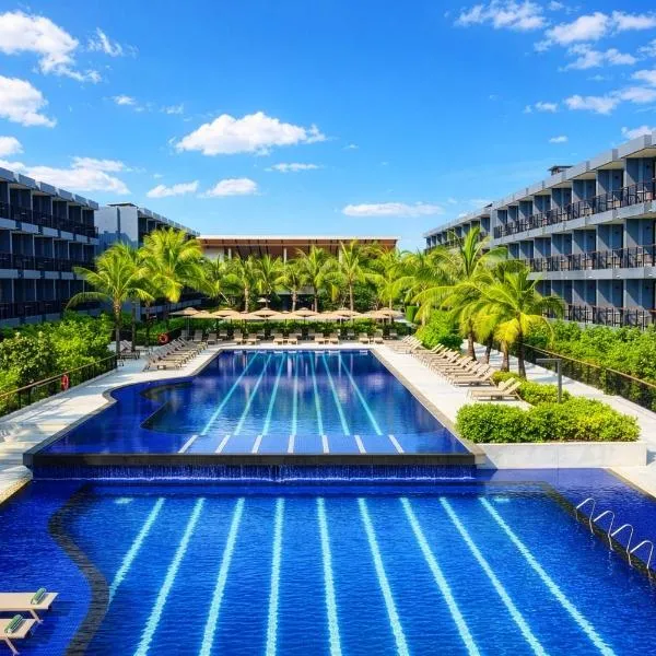 Courtyard by Marriott Phuket Chalong Bay Resort，位于查龙的酒店