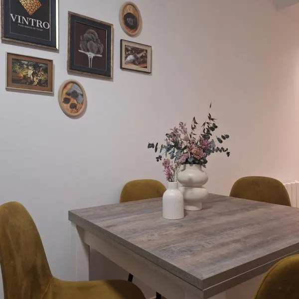 Aromas del Jiloca, la Trufa Negra，位于卡拉莫查的酒店
