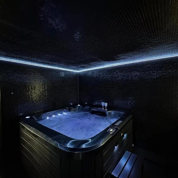 Moonlight jacuzzi,位于斯塔加德什切青的酒店