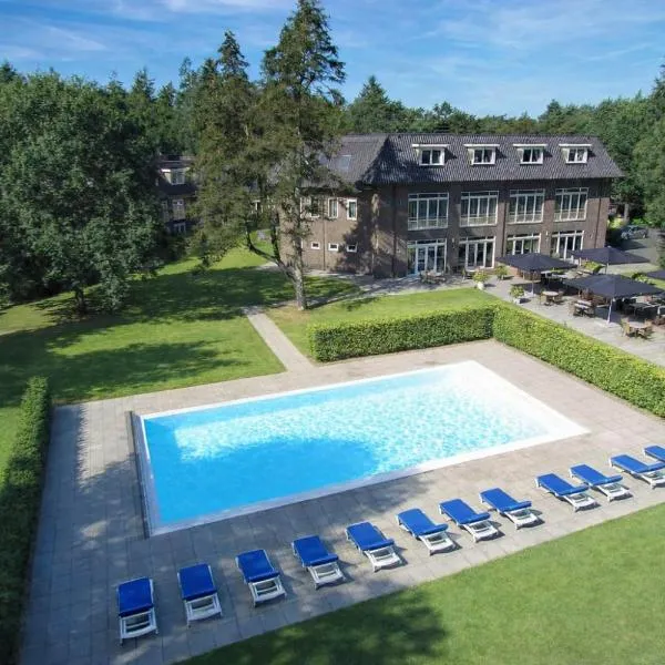 Hotel De Werelt Garderen，位于哈尔德伦的酒店