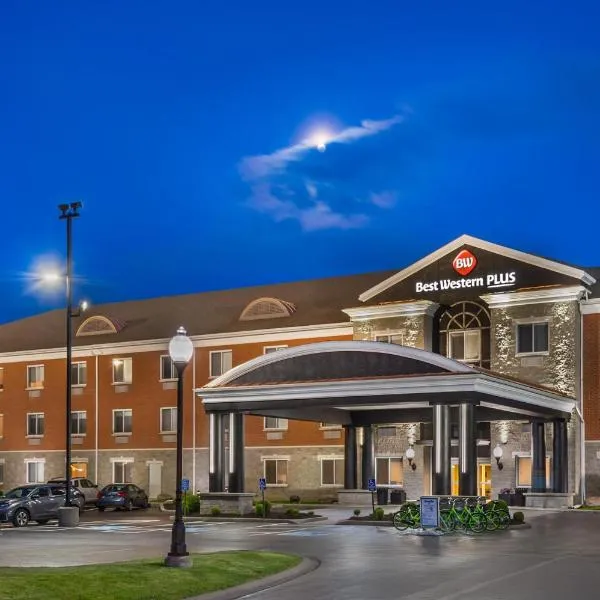 Best Western Plus 1000 Islands Hotel & Suites- Newly Renovated，位于加纳诺克的酒店