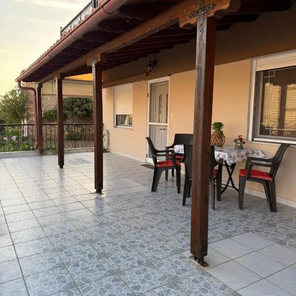 Dimi's Apartment Avdira，位于Ávdhira的酒店