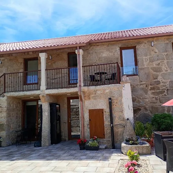 Albergue Turistico En Armenteira A Fragua do Ferreiro，位于Armentera的酒店