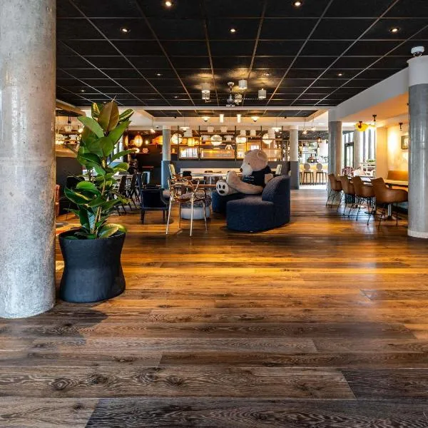 兰斯中心诺富特套房酒店，位于兰斯的酒店