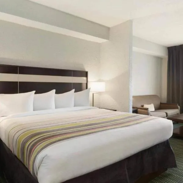 Hotel Flamingo Inn & Suites Vero Beach I-95,位于维洛海滩的酒店
