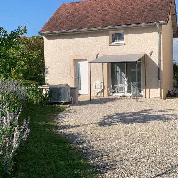 Votre Inndependance dans le Jura，位于Dampierre的酒店