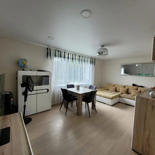 cozy 2 rooms appartement for rent，位于约纳瓦的酒店
