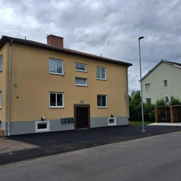 Lägenhet Gästgivarevägen 13 Tibro，位于Tibro的酒店