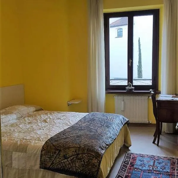 思琪司丽普公寓，位于Pinzano al Tagliamento的酒店