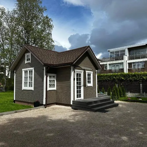 Melluži tiny house 35m2，位于尤尔马拉的酒店