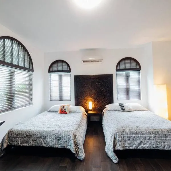 Vive Zen 2 Queen Beds,位于迈阿密的酒店