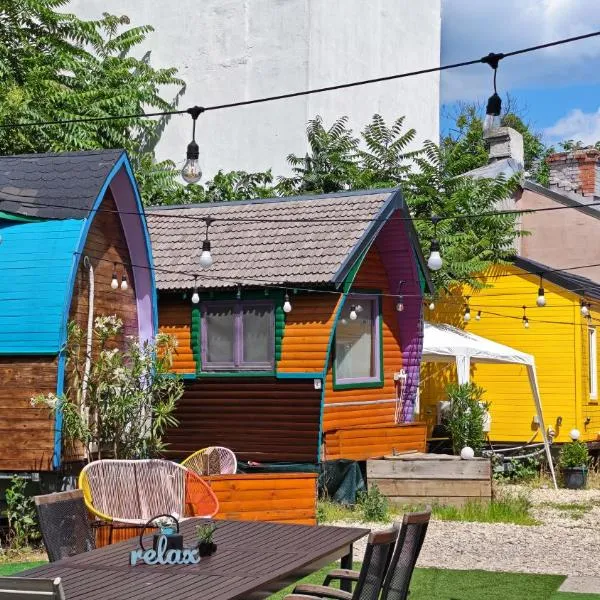Pura Vida Downtown Tiny houses Bucharest，位于布加勒斯特的酒店