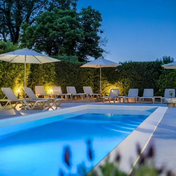 Villa Lovran, heated pool and Spa，位于洛夫兰的酒店