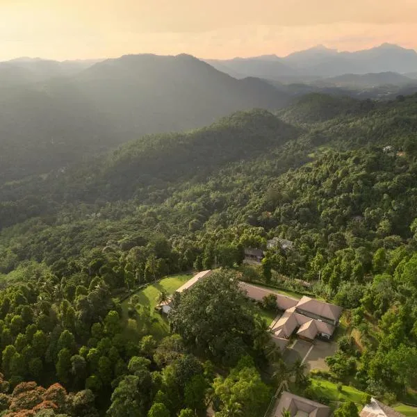 Simpson's Forest - Luxury Boutique Resort & Spa - Kandy，位于康提的酒店